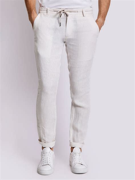 Shop Bruun & Stengade Men Sand Solid Slim Fit Trouser Online – Iconic India