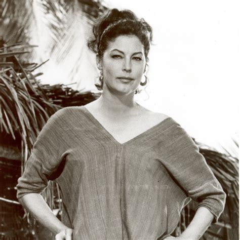 Ava Gardner Bio|Ava Gardner Museum, Smithfield, NC