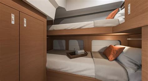 Swift Trawler 37 Fly | BENETEAU