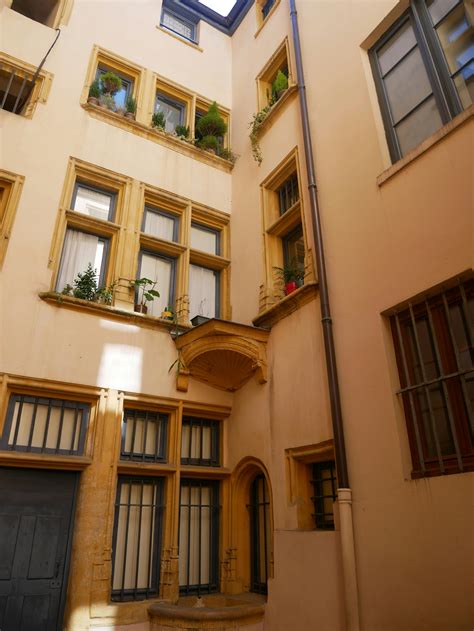 Modern Building 的图像结果