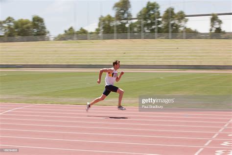 Track Runner Sprinting 的图像结果