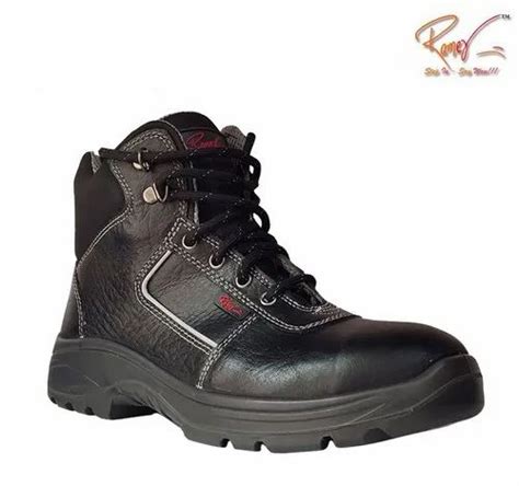 Ramer Shoes - Ramer Thunder Shoes Wholesale Trader from Karnal
