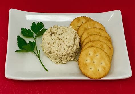 Tuna Salad with Ritz Crackers - Easy To Chew