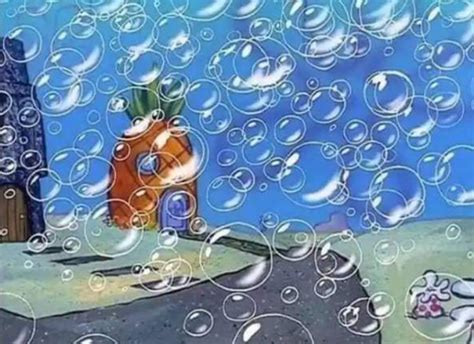 The bubbles for SpongeBob's next scene : r/nostalgia