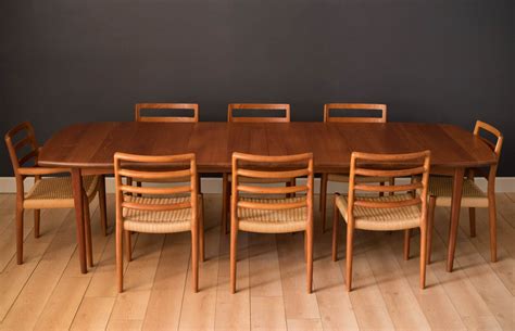 Mid Century Expandable Solid Teak Dining Table - Mid Century Maddist
