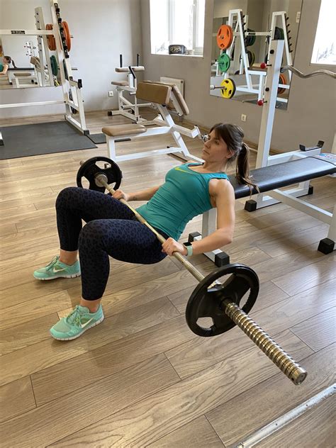 10 Best Barbell Hip Thrust Alternatives For A Strong Butt | MuscleLead