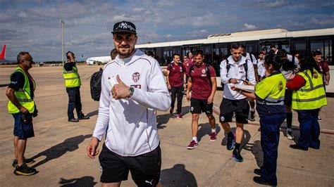 Convocatoria del Valencia CF ante el Real Betis: Dimitri Foulquier y ...