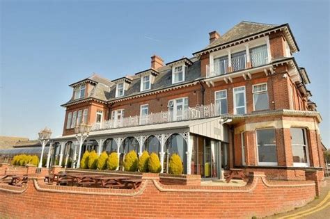WHERRY HOTEL (Oulton Broad) - Hotel Reviews, Photos, Rate Comparison ...