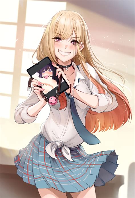 kitagawa marin and kuroe shizuku (sono bisque doll wa koi wo suru ...