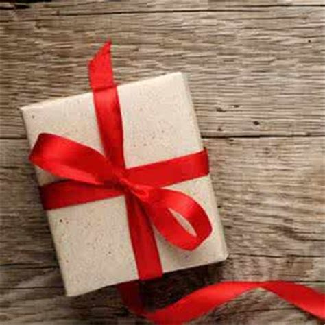 表弟的礼物怎么送最新素材