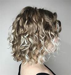Hairstyles For Wavy Thin Hair by 20 Chicest Hairstyles For Thin Curly Hair The Right Hairstyles For Wavy Thin Hair