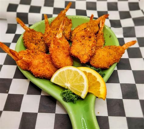 SHRIMP NIGHT FRIDAYS @ Club Paradise Pizza * Grill & Cocktails, 3861 N ...