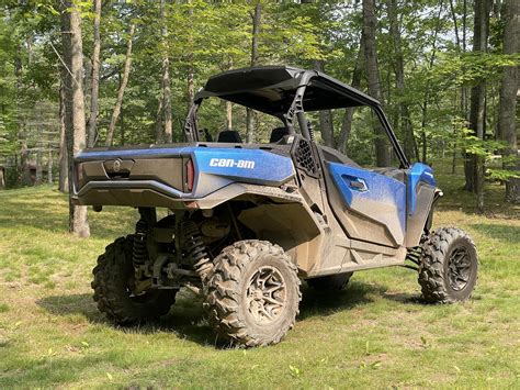 Canam Commander
