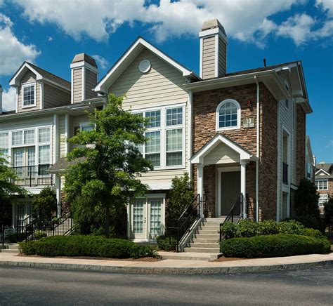 Photos and Tours of Lenox Farms | Braintree MA