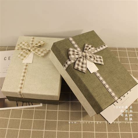 包包怎么包装礼物最新素材