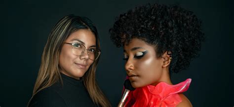 15 best curly haircuts for men to look irresistibly charming