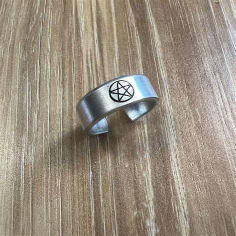 Wiccan Protection Ring 的图像结果