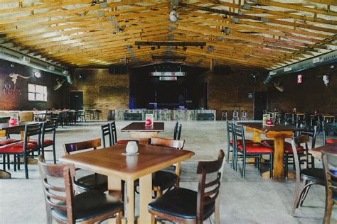 The Best Dance Halls for Two-Stepping Near Austin | Condé Nast Traveler