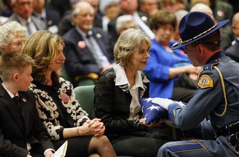 Connelly: Friends, old foes celebrate Gov. Mike Lowry's life