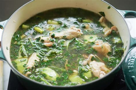 Chicken Tinola Recipe (Filipino Tinolang Manok) - Hungry Huy