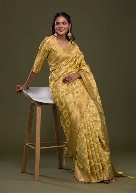 Buy Lemon Yellow Zariwork Banarasi Silk Saree - Koskii
