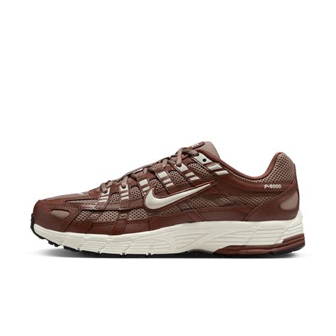 Women's Brown. Nike PH