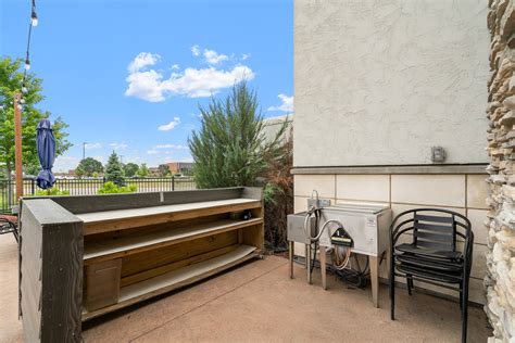 14043 Business Center Dr NW, Elk River, MN 55330 - Specialty for Sale ...