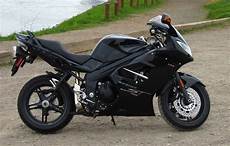 2011 Triumph Sprint by 2011 Triumph Sprint St Moto Zombdrive 2011 Triumph Sprint
