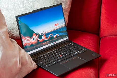 Lenovo ThinkPad T14s Gen 6 vs ThinkPad X1 Carbon Gen 12: Which is right ...