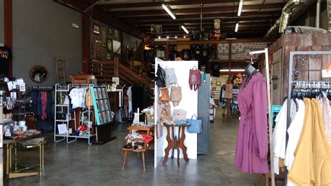Vintage Boutiques and Thrift Shops - Notes on Nashville