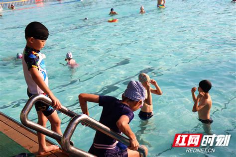 湘潭：暑期游泳安全受关注 预防溺水需多方参与(图)_新浪新闻
