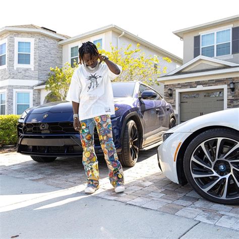 Rapper Jackboy Mixes and Matches With a Blue Lambo Urus and a BMW i8 ...