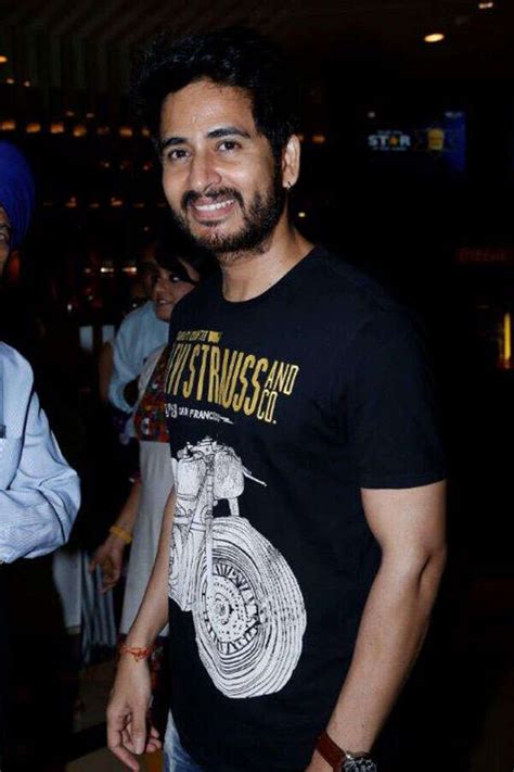 Posto : Screening Movie Photos | Posto : Screening Movie Stills | Posto ...