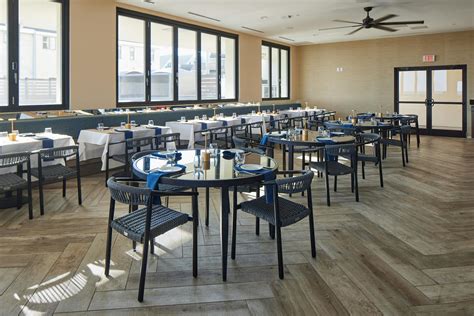Gallery | Tides | Coastal Restaurant in Virginia Beach, VA