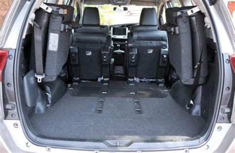 Toyota launches Innova Crysta at Rs 13.84 lakh | Autocar Professional