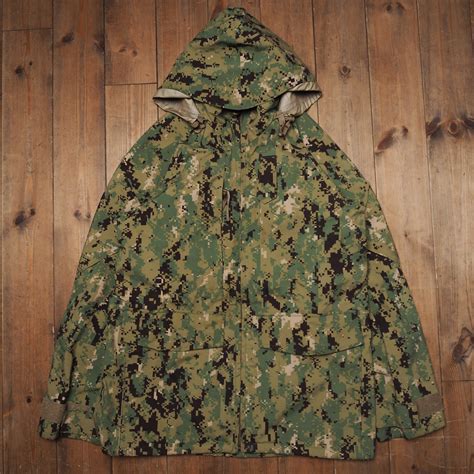 “US NAVY” ECWCS NWU typeⅢ AOR2 GORE‑TEX Parka | 古着屋シミー