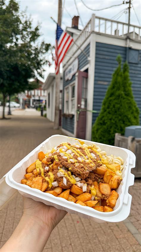 Pittsford Garbage Plate Nick Tahou Hots – Rochester, NY | Adventures