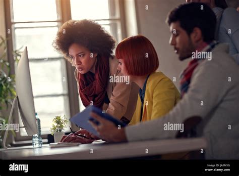 Women at Computer Work 的图像结果