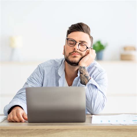 Bizarre ‘The Long Walk’ Screening Puts Fans on Treadmills to Survive ...