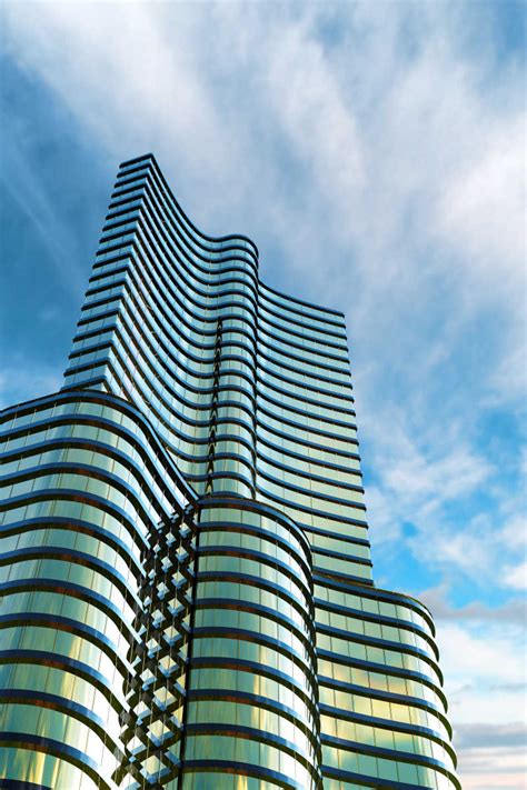 摩天大楼的低角度景观图片-天津摩天大楼的低角度景观素材-高清图片-摄影照片-寻图免费打包下载