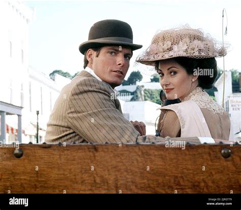 CHRISTOPHER REEVE, JANE SEYMOUR, SOMEWHERE IN TIME, 1980 Stock Photo ...
