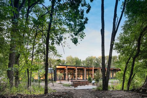 Nature Center 的图像结果