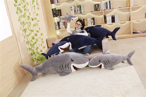 大鲨鱼是什么礼物最新素材