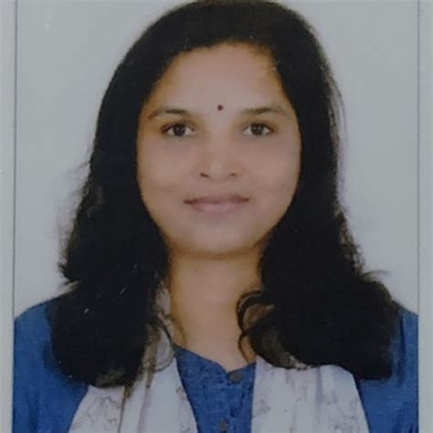 Poonam - Basic computer teacher in Nashik - ₹500/h