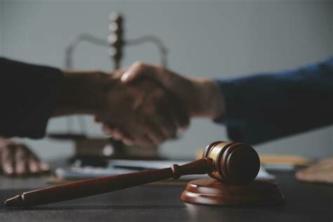 Civil Law Handshake Wallpaper 的图像结果