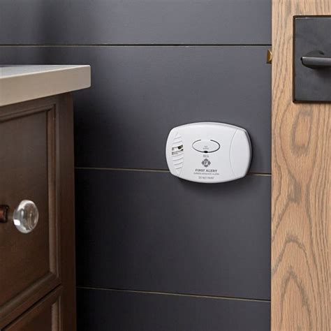 First Alert Battery-Powered Carbon Monoxide Alarm - drugsupplystore.com