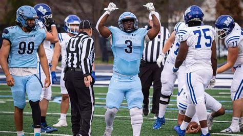 Football Opens 2025 with Win over Rockford - Elmhurst University Athletics