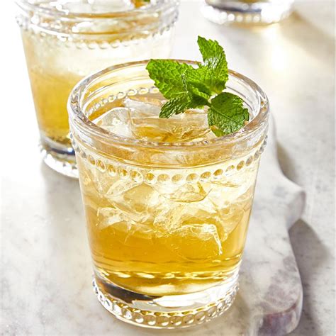 Mint Julep Recipe: How to Make It