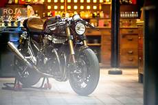 Honda Cb750 Rc42 Cafe Racer by Oficina Honda Cb750 Rc42 Return Of The Cafe Racers Honda Cb750 Rc42 Cafe Racer