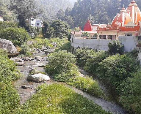 Interesting Facts About Neem Karoli Baba Ashram Kainchi Dham In Hindi ...